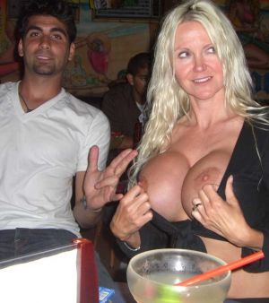 Lori-pleasure-exhibitionist-fake-tits-blonde-milf-079